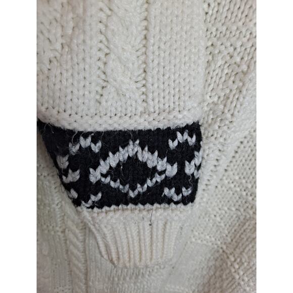 Specialty Women's White Geometric Cable-Knit Turtle-Neck Sweater Size S - Picture 7 of 7